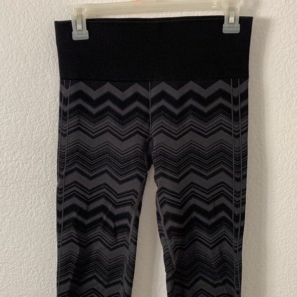 Lululemon Leggings - Picture 3 of 9